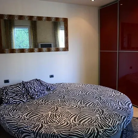 Casa *